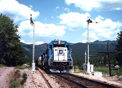 Oakway 9067 at Westfall, MT on 06 June 1989.jpg